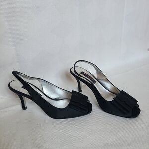 Elegant Black Satin Slingback Heels with Bow Accent Size 6.5M